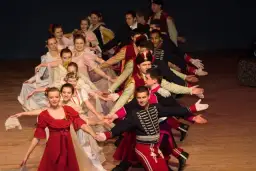 Skąd pochodzi taniec polonez? Odkryj jego fascynującą historię