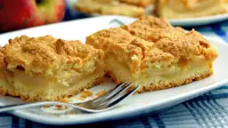 Najlepszy przepis na ciasto z jabłkami prażonymi, które zachwyca smakiem