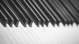 Ile zajmuje nauka gry na pianinie? Odkryj prawdziwe czasy i etapy