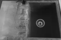 Jak usunąć przebarwienia ze zlewu? Skuteczne metody i porady