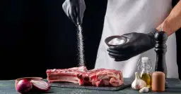 Solenie dziczyzny krok po kroku. Uniknij błędów, które zepsują twoje danie