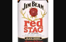 Red Stag drink – odkryj wyjątkowy smak bourbonu z wiśnią