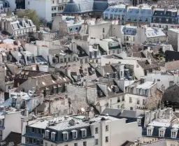 Czego nie ma w Paryżu? Zaskakujące fakty o brakujących elementach