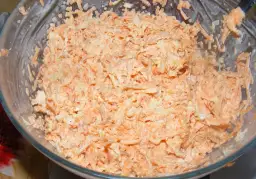 Jak zrobić surówkę z marchewki do obiadu - proste i szybkie przepisy