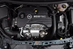 Astra K: Silniki benzyna/diesel który wybrać, by nie żałować?