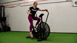 Ile kalorii spala się na CrossFit? Zaskakujące fakty i wskazówki