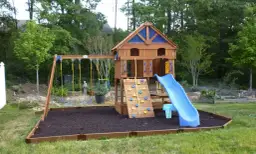 Co można robić na placu zabaw? Pomysły na rozwijające zabawy dla dzieci