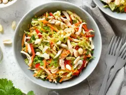 Prosta sałatka na grilla, którą zrobisz w kilka minut i zachwycisz gości