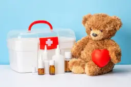 Apteczka domowa: Co musisz mieć? Kompletna lista i porady!