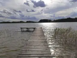 Jezioro Karskie Wielkie: Zaplanuj idealny urlop nad Perłą Ziemi Myśliborskiej