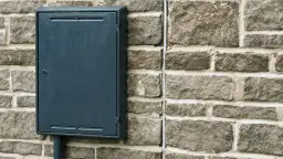 Szafka gazowa na budynku: typy, montaż i jak zapewnić bezpieczeństwo?