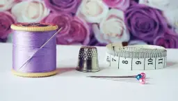 Jak uszyć sukienkę dla dziewczynki - proste kroki i porady