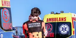 Ile zarabia ratownik medyczny za dyżur? Zaskakujące stawki w Polsce
