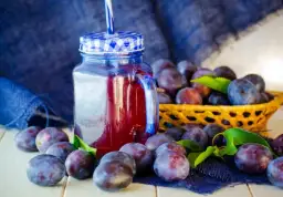 Jak zrobić sok ze śliwek - proste metody na pyszny napój domowy