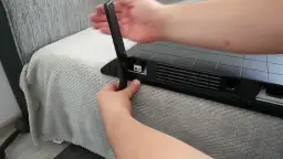 Jak zamontować nóżki TV? Praktyczny poradnik krok po kroku