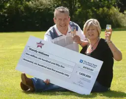 Wygrałeś w Lotto? Jak uniknąć "klątwy" i mądrze zarządzać milionami