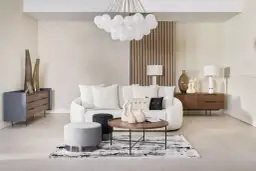 Ożyw beżowy salon: Proste sposoby na stylową metamorfozę