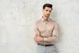 Męska stylizacja na 18: idealne pomysły na niezapomnianą imprezę