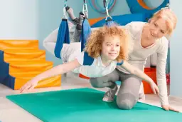 Czy zaburzenia integracji sensorycznej mijają czy potrzebna jest terapia?