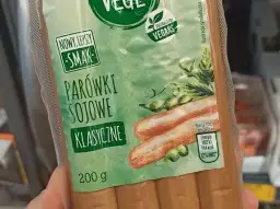 Wegańskie parówki: Gdzie kupić? Znajdź je w sklepach i online!