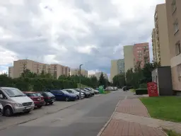 Ile osiedli znajduje się w Bemowie Lotnisko? Sprawdź wszystkie!