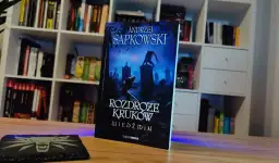 Rozdroże Kruków recenzja - co warto wiedzieć o nowym Wiedźminie?