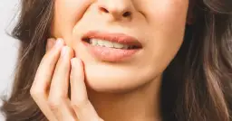 Ból dziąseł: Szybka ulga, przyczyny i kiedy iść do dentysty