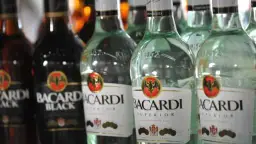 Najlepsze drinki z rumem Bacardi, które zaskoczą Twoich gości