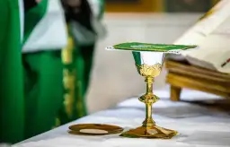 Niedzielna msza w sobotę: od której godziny spełnisz obowiązek niedzielny?