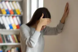 Epilepsie Symptome: Erkennen Sie die Anzeichen und Risiken rechtzeitig