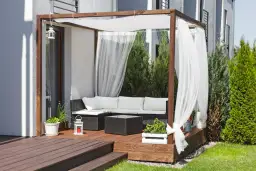 Jakie zasłony do altany ogrodowej? Wybierz idealne rozwiązanie dla siebie