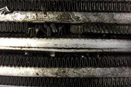 Nieszczelny Intercooler: Jakie Są Objawy i Jak Je Rozpoznać?