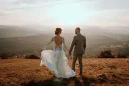 Ile kosztuje fotograf ślubny w Polsce? Sprawdź ceny i pakiety