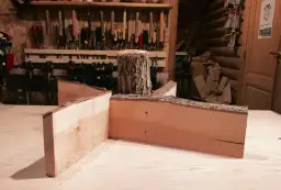 Stwórz idealny stojak na choinkę DIY - krok po kroku i porady