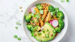 Czym się różni dieta wegańska od wegetariańskiej? Sprawdź, co musisz wiedzieć