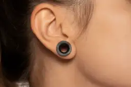 Jak przyspieszyć gojenie piercingu: skuteczne metody i porady