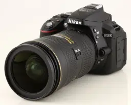 Nikon D5300 w 2026: Czy warto kupić? Recenzja i porady