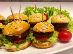 Gdzie kupić mini hamburgery i bułki - najlepsze opcje i porady