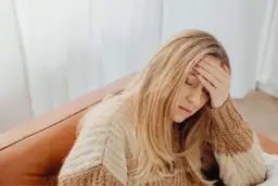 Płatne L4 na umowie zleceniu? Sprawdź, czy masz do niego prawo!