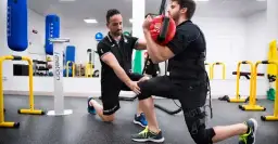 Entrenador personal Sevilla: transforma tu cuerpo y mejora tu salud