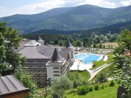 Atrakcje w Gołębiewskim Karpacz, które Cię zaskoczą i zachwycą