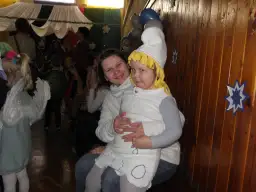 Jak zrobić strój smerfetki – krok po kroku do idealnego przebrania