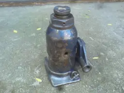 Jak naprawić lewarek hydrauliczny: proste kroki i najczęstsze błędy