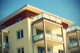 Ile mieszkań można sprzedać bez działalności, aby uniknąć problemów?