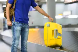 Nadanie bagażu ile przed odlotem Wizz Air? Uniknij problemów na lotnisku