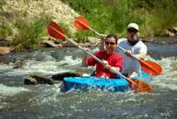 Spływ kajakowy Zawadzkie: Trasy, Ceny i Poradnik