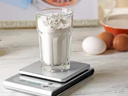 70g cukru to 1/3 szklanki! Odmierzaj bez wagi szybki poradnik