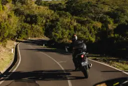 Najlepsze trasy motocyklowe w Polsce: przewodnik po przygodach