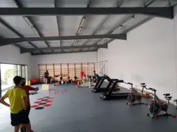 Gimnasio Almozara: servicios completos y actividades que inspiran