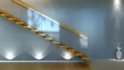 Oświetlenie schodowe DIY: Montaż krok po kroku Poradnik eksperta